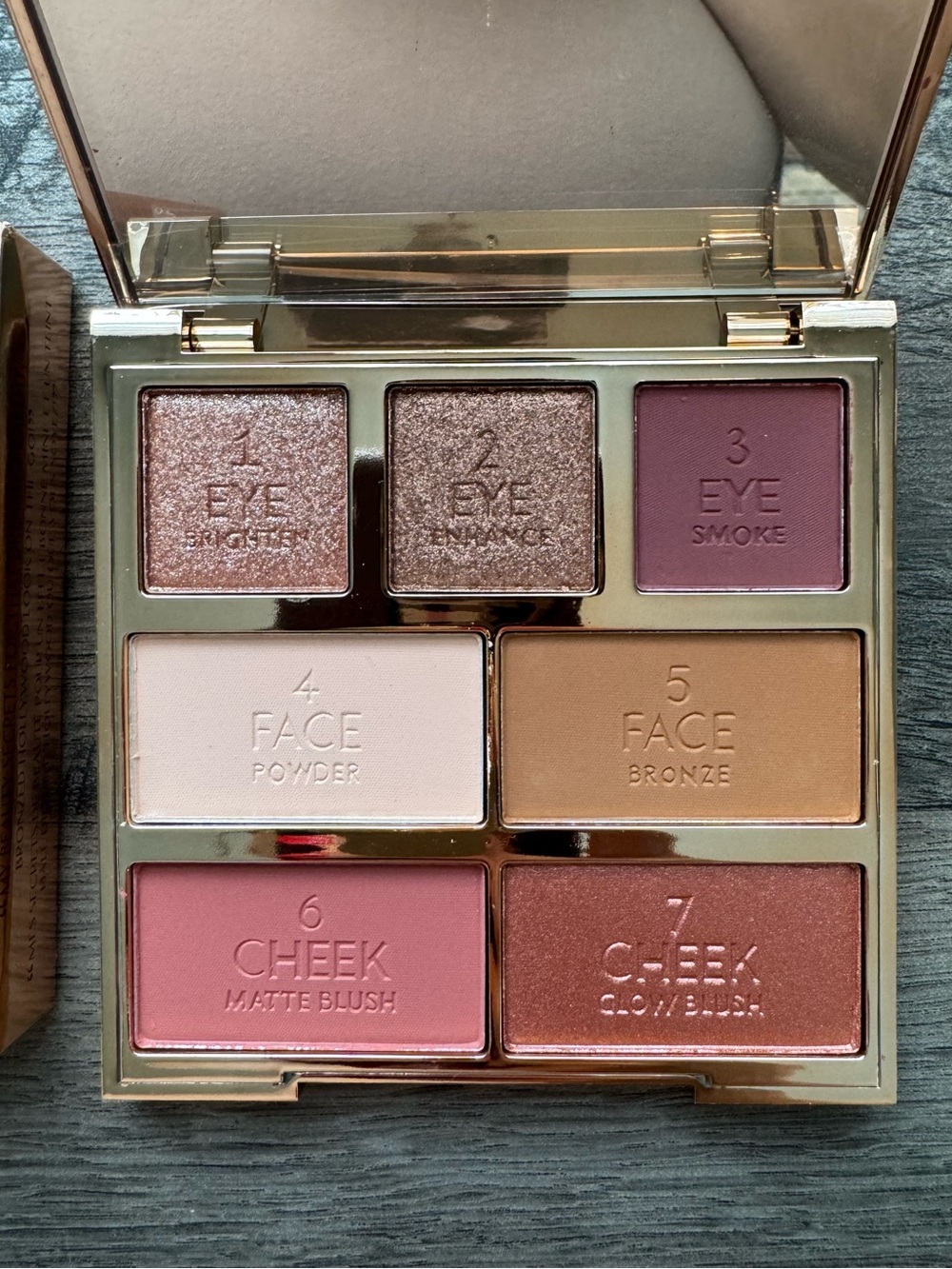 Charlotte Tilbury Hollywood Instant Look in a Palette – Dreamy, Bronzed Beauty
